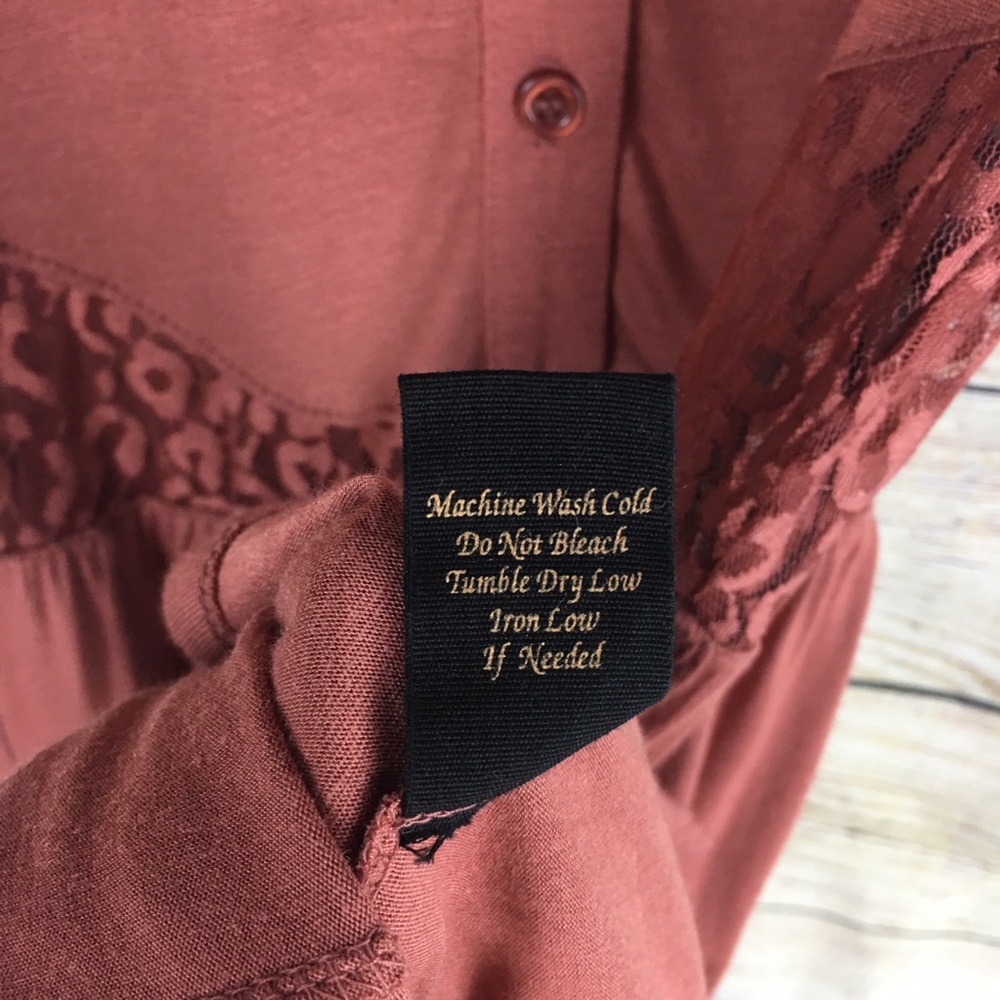 Mine Salmon Colored Button Dress Size Med - Picture 6 of 8